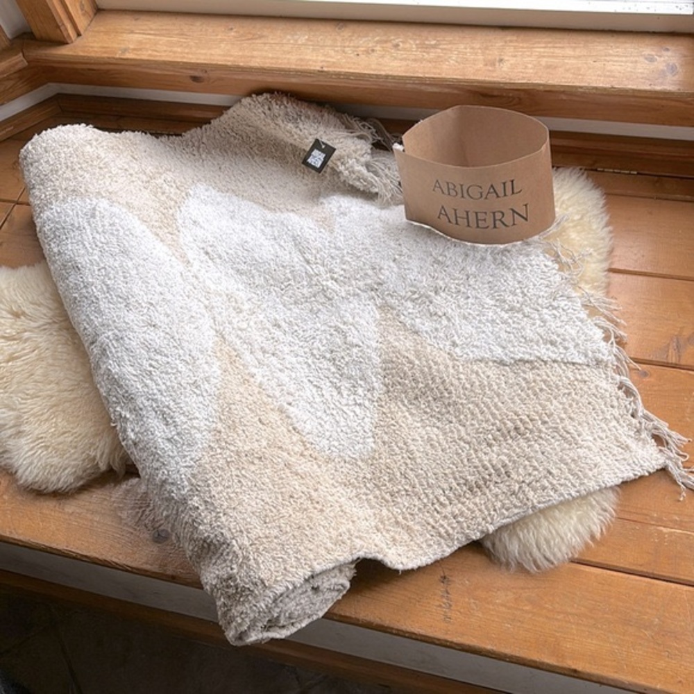 NWT Cotton Throw Rug